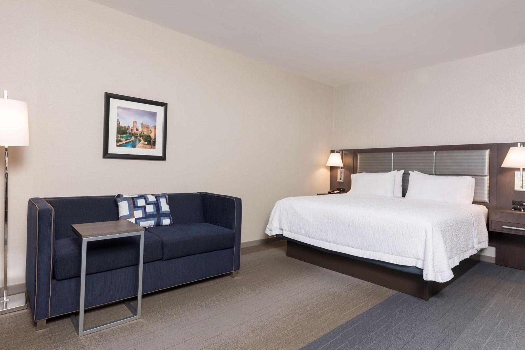 Hampton Inn & Suites Indianapolis-Keystone, In Exterior photo
