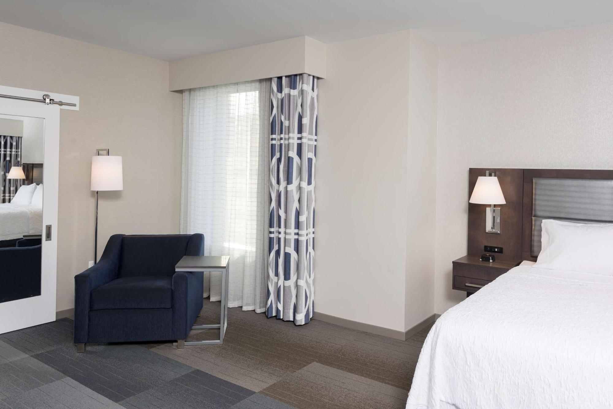 Hampton Inn & Suites Indianapolis-Keystone, In Exterior photo