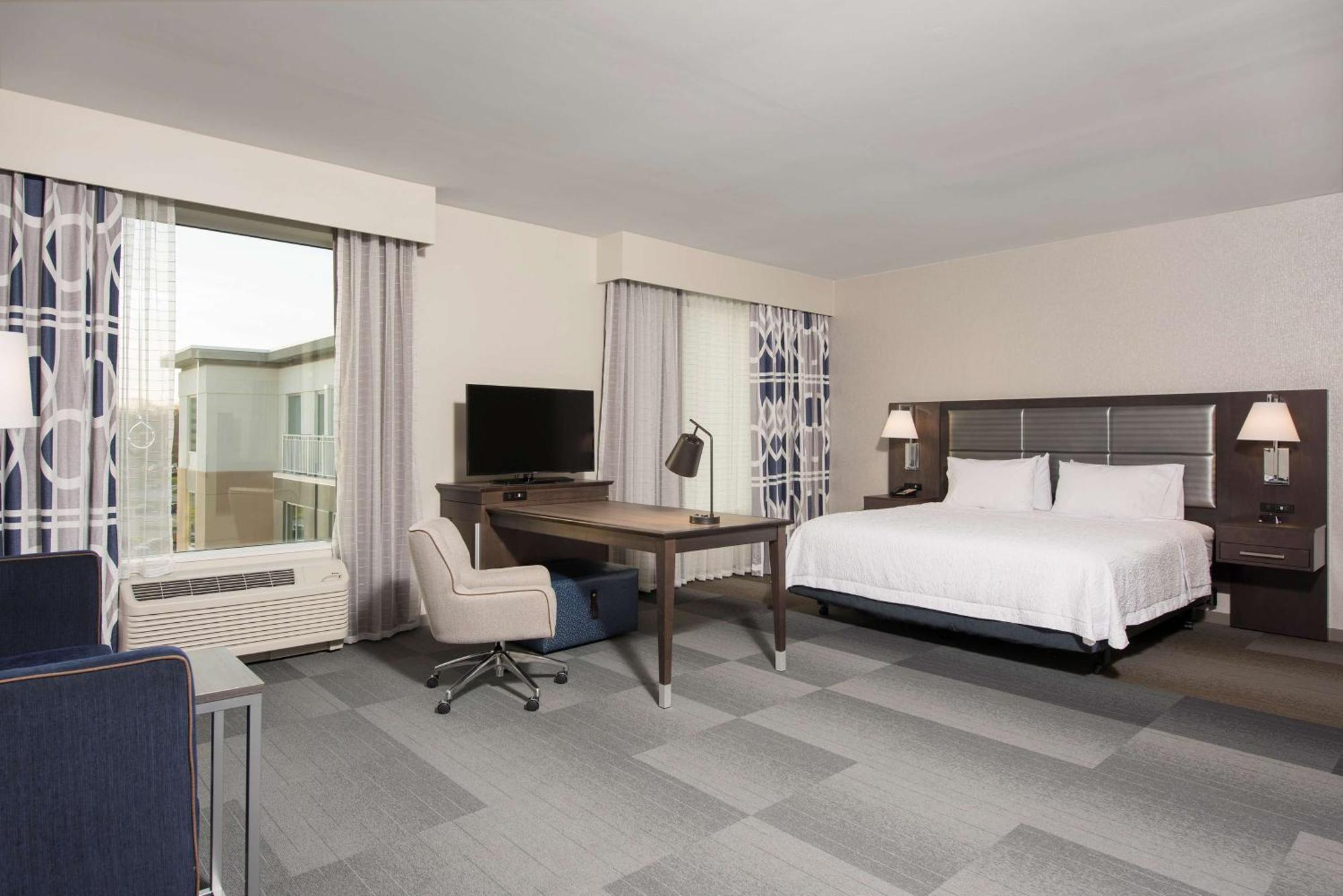 Hampton Inn & Suites Indianapolis-Keystone, In Exterior photo